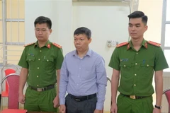 Đối tượng Bùi Văn Hiệp, nguyên Chủ tịch UBND phường Sông Bằng, kiêm nhiệm Tổ trưởng Tổ quản lý Chợ tạm Sông Bằng. (Ảnh: TTXVN phát)