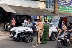 Xe ôtô gây ra vụ tai nạn. (Ảnh: TTXVN)