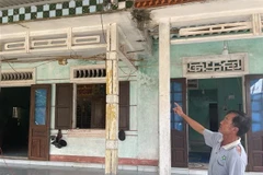 Các căn nhà của người dân đội 2, xã Hải Khê đã bị xuống cấp nghiêm trọng nhưng không thể sửa chữa vì nằm trong vùng quy hoạch dự án. (Ảnh: Thanh Thủy/TTXVN)