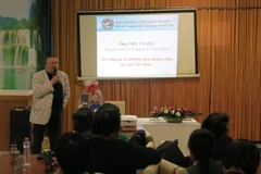 Nguyên Đại sứ Hungary tại Hà Nội, luật gia Őry Csaba chia sẻ về những năm tháng công tác ở Việt Nam. (Ảnh: Hoàng Linh/Vietnam+)