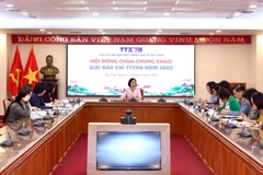 Quang cảnh buổi chấm chung khảo Giải báo chí TTXVN năm 2022. (Ảnh: Phạm Kiên/TTXVN)