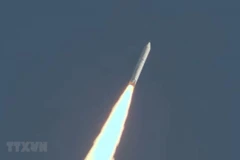 Phương tiện phóng Epsilon-5 mang theo vệ tinh NanoDragon bay vào vũ trụ hồi tháng 11/2021. (Nguồn: TTXVN)