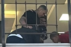 Joel bị tấn công bên ngoài trung tâm mua sắm Green Point. (Nguồn: Daily Voice)