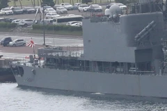 Tàu khu trục JS Hamagiri cập cảng Busan. (Nguồn: Yonhap)