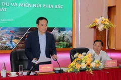 Phó Thủ tướng Chính phủ Trần Lưu Quang chủ trì Hội nghị. (Ảnh: Thanh Hải/TTXVN)