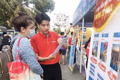 Các chùm tour du lịch nước ngoài dịp dịp Lễ Giỗ Tổ Hùng Vương, lễ 30/4 và 1/5, dịp Hè 2023... được doanh nghiệp tung ra với nhiều ưu đãi hấp dẫn chỉ có tại Ngày hội. (Ảnh: Mỹ Phương/TTXVN)
