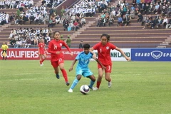 Những pha tấn công nhanh, sắc nét của các cầu thủ nữ U20 Ấn Độ đã khiến lưới của nữ U20 Singapore rung lên nhiều lần. (Ảnh: Tạ Toàn/TTXVN)