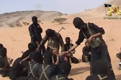 Anh dẫn độ nghi can Al-Qaeda 32 tuổi người gốc Việt tới Mỹ 