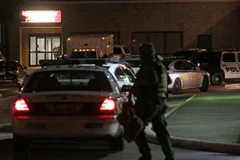 Đối tượng cố thủ trong bệnh viện Texas ra hàng, không có thương vong