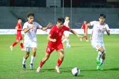 Đội tuyển U20 Việt Nam (áo đỏ) nhận thất bại 0-1 trước U20 Syria ở lượt trận cuối vòng bảng Vòng loại U20 châu Á 2025. (Ảnh: Việt Anh/Vietnam+)