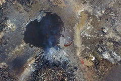 'Hố đen' xuất hiện sau vụ nổ tại Thiên Tân, Trung Quốc. (Nguồn: AP)