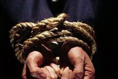 Phạt tù đối tượng bỏ trốn trong vụ án bắt giữ người ở Hà Nội