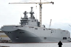 Tàu sân bay trực thăng lớp Mistral. (Nguồn: AFP)