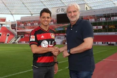 Chicharito đầu quân cho Leverkusen. (Nguồn: AP)