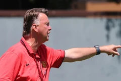 HLV Louis van Gaal đã chọn xong đội hình xuất phát theo sơ đồ 4-3-3. (Nguồn: manutd.com)