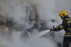 Nhân viên cứu hỏa tại hiện trường. (Ảnh minh họa: alo.rs)