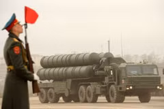 Ông Putin từng "báo động" lực lượng hạt nhân khi sáp nhập Crimea