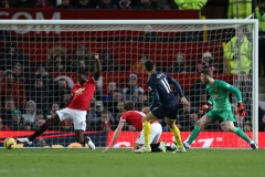 Cận cảnh Southampton "đá bay" M.U khỏi top 3 ngay tại Old Trafford