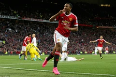 Anthony Martial ra mắt ấn tượng trong màu áo Manchester United. (Nguồn: DM)