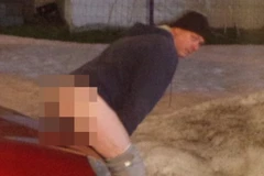 Cảnh sát săn lùng người đàn ông bệnh hoạn chuyên “đi bậy” lên ôtô