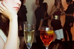 Cô gái đã bị tấn công sau khi kể hết chuyện gia đình cho người bạn nghe. (Nguồn: DM)