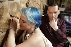 Blut Katzchen đã dành hơn 10 năm qua đi khắp nước Mỹ để thỏa mãn niềm đam mê máu của những người tự cho mình là ma ca rồng. (Nguồn: Daily Mail)