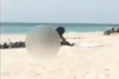 Cặp đôi vô tư "quan hệ" trước mặt trẻ em trên bãi biển bị phạt tù