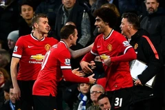 Kết quả: M.U nhọc nhằn giành 3 điểm, Chelsea hủy diệt Swansea