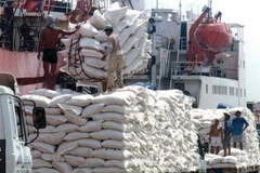 Campuchia nỗ lực thực hiện xuất khẩu 1 triệu tấn gạo năm 2015