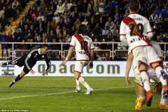 [Video] Ronaldo cán mốc 300 bàn thắng trong màu áo Real Madrid