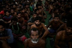 Indonesia kéo tàu chở người di cư ra khỏi vùng biển nước này