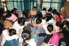 Giải cứu 54 phụ nữ và trẻ em bị lừa bán ra sang Trung Quốc