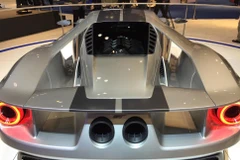 Ford sản xuất siêu xe GT mới sử dụng sợi carbon ở Ontario