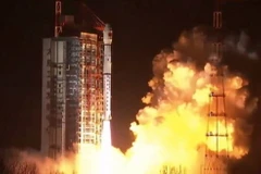 Vệ tinh viễn thông Cầu Ô Thước được phóng lên quỹ đạo bằng tên lửa đẩy Trường Chinh 4C. (Nguồn: NASA)