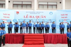 Ra mắt 11 đội hình chuyên cấp thành phố. (Ảnh: Kim Anh/TTXVN)