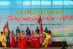 Một tiết mục tham gia Tiếng hát làng Sen 2018. (Ảnh: Bích Huệ/TTXVN) 
