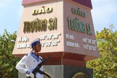 Cột mốc chủ quyền trên Đảo Trường Sa. (Ảnh: Thuỳ Giang/TTXVN)