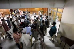 Pakistan: Người biểu tình xông vào Đài truyền hình quốc gia