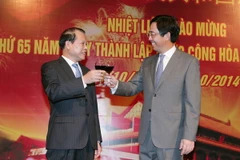 Chiêu đãi trọng thể kỷ niệm 65 năm Quốc khánh Trung Quốc