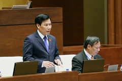Bộ trưởng Bộ Văn hóa, Thể thao và Du lịch Nguyễn Ngọc Thiện giải trình ý kiến của đại biểu Quốc hội về dự án Luật du lịch (sửa đổi). (Ảnh: Phạm Kiên/TTXVN)