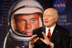 John Glenn, phi hành gia người Mỹ đầu tiên bay vòng quanh quỹ đạo Trái Đất. (Nguồn: AP)