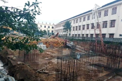 Hiện trường xẩy ra vụ tai nạn. (Ảnh: Tá Chuyên/TTXVN)