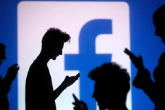 Mạng xã hội Facebook bị chỉ trích vì bỏ bài viết có ảnh núm vú