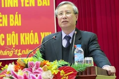 Ông Trần Quốc Vượng phát biểu tại hội nghị tiếp xúc cử tri. (Ảnh: Đinh Hữu Dư/TTXVN)