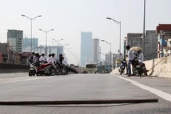 Vị trí lún đường vành đai 3 trên cao. (Ảnh: PV/Vietnam+)