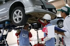 Tại các đại lý Toyota vẫn có khá ít khách hàng đến sửa lỗi xe sau sự cố. (Ảnh: internet)