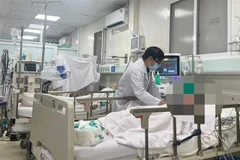 [Video] Dấu hiệu nhận biết một người bị ngộ độc rượu