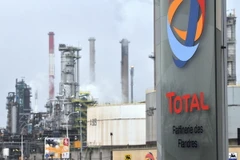 Nhà máy lọc dầu của Tập đoàn dầu khí Total ở Dunkirk (Pháp). (Nguồn: AFP/TTXVN)