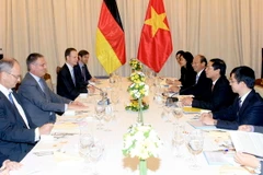 Thứ trưởng Ngoại giao Bùi Thanh Sơn tiếp ông Markus Ederer, Quốc Vụ khanh Bộ Ngoại giao Đức. (Ảnh: Phạm Kiên/TTXVN)