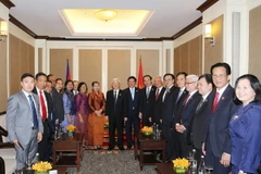 Tổng Bí thư Nguyễn Phú Trọng tiếp Hội hữu nghị Campuchia- Việt Nam và Nhóm nghị sĩ hữu nghị Campuchia- Việt Nam. (Ảnh: Trí Dũng/TTXVN)